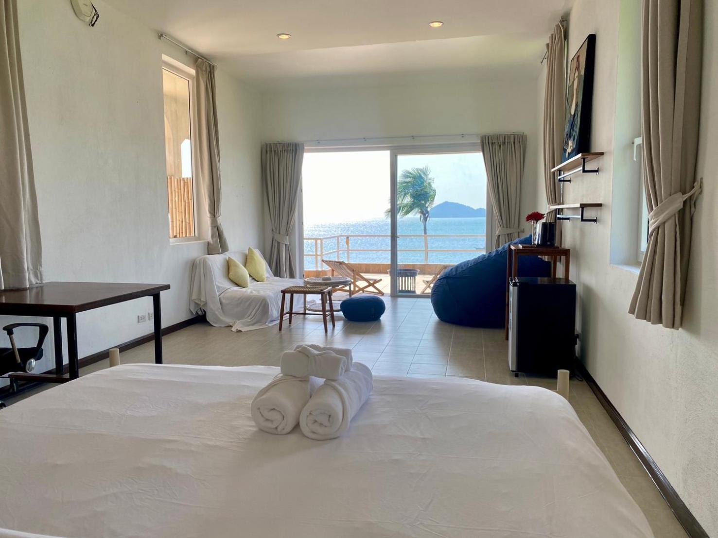 Baan Jai Dee Beach Front Hotel Wok Tum Екстериор снимка